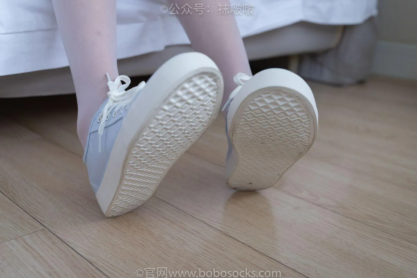 [BoBoSocks袜啵啵]NO.005 小甜豆-帆布鞋、薄白丝 [133P]插图1